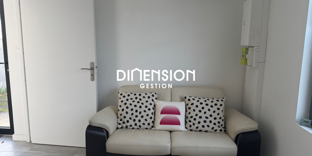 local commercial à FARGUES ST HILAIRE (33370)